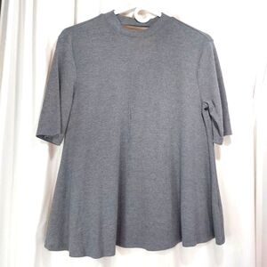 SO Juniors Tunic Tee Short Sleeve Shirt Gray Wms‎ Sz M Keyhole Back